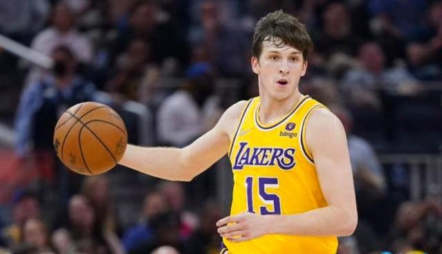 球天下体育APP下载-西决3场均砍下20+ 里夫斯令湖人休赛期压力山大